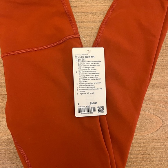 NWT HR Wunder Under Tight Workout Leggings Size 4 - Picture 3 of 3